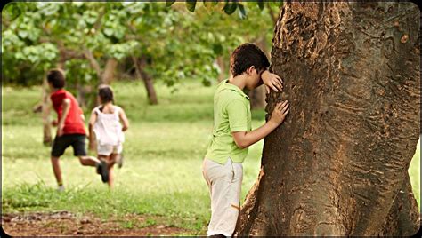hide and seek game